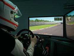 Tugas Simulator dalam Penataran Pembalap Ahli